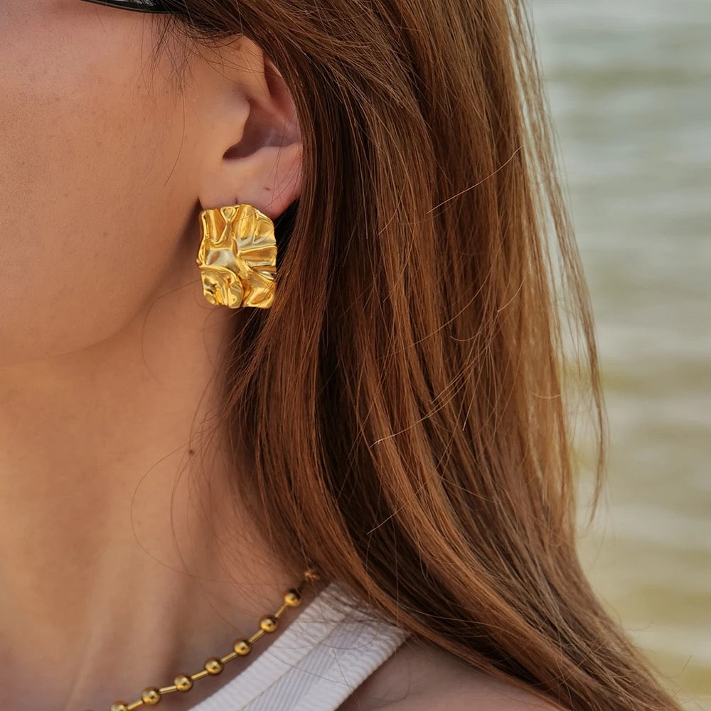 Crinkle Hammered Luxury Studs -18K