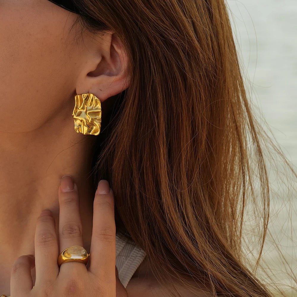 Crinkle Hammered Luxury Studs -18K