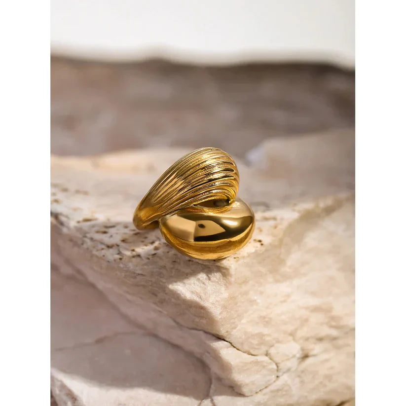 Twisted Coastal Ring -18K
