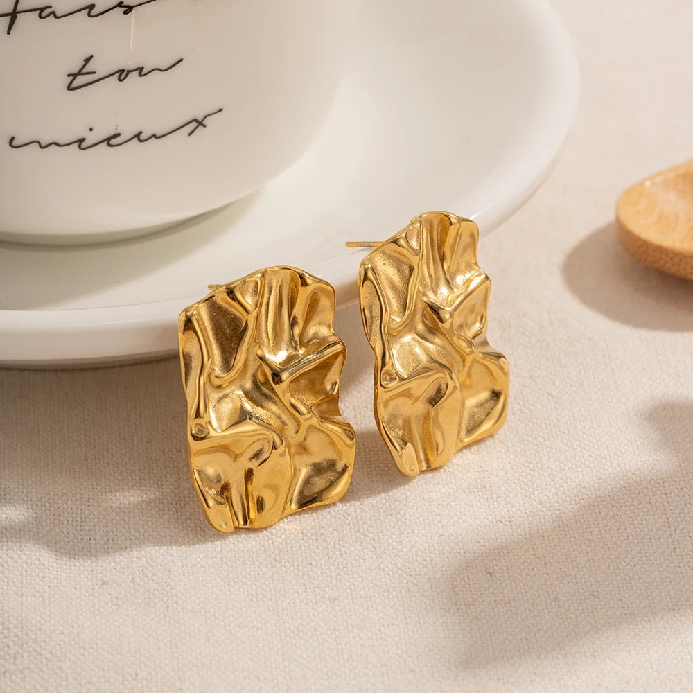 Crinkle Hammered Luxury Studs -18K