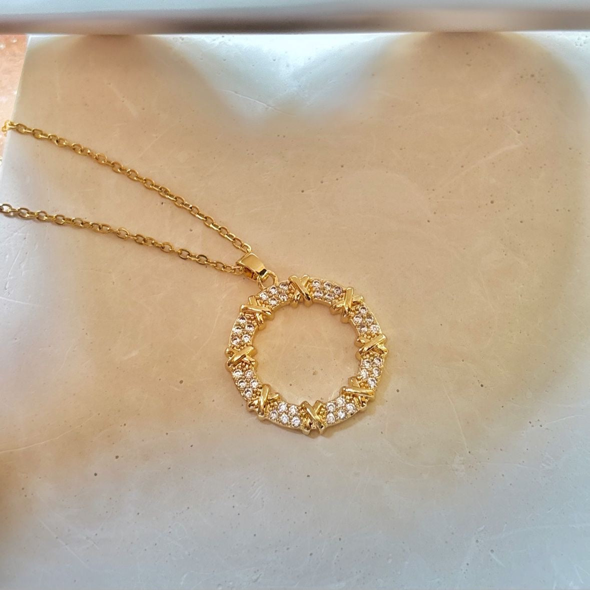 Cz Tiffany Halo Necklace -18K