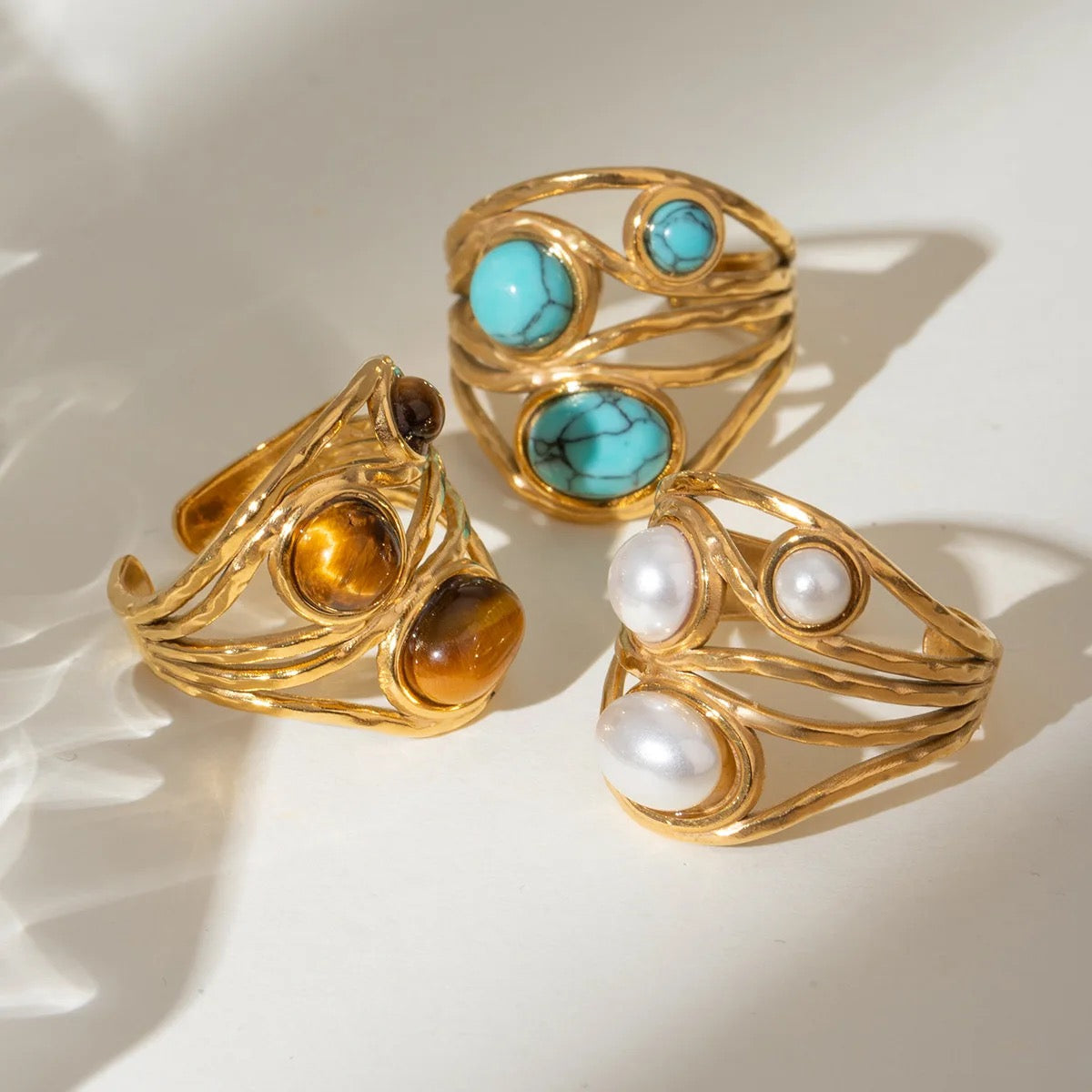 Claus Cat Eye Ring 18K