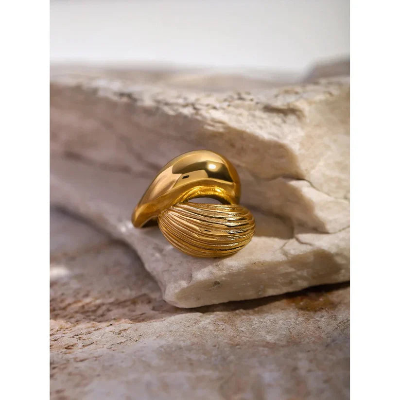 Twisted Coastal Ring -18K
