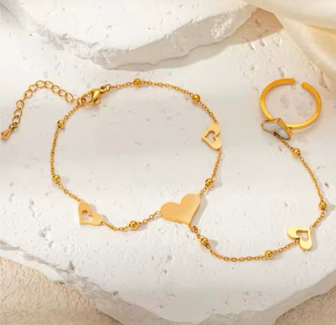 Heart Loops -18K
