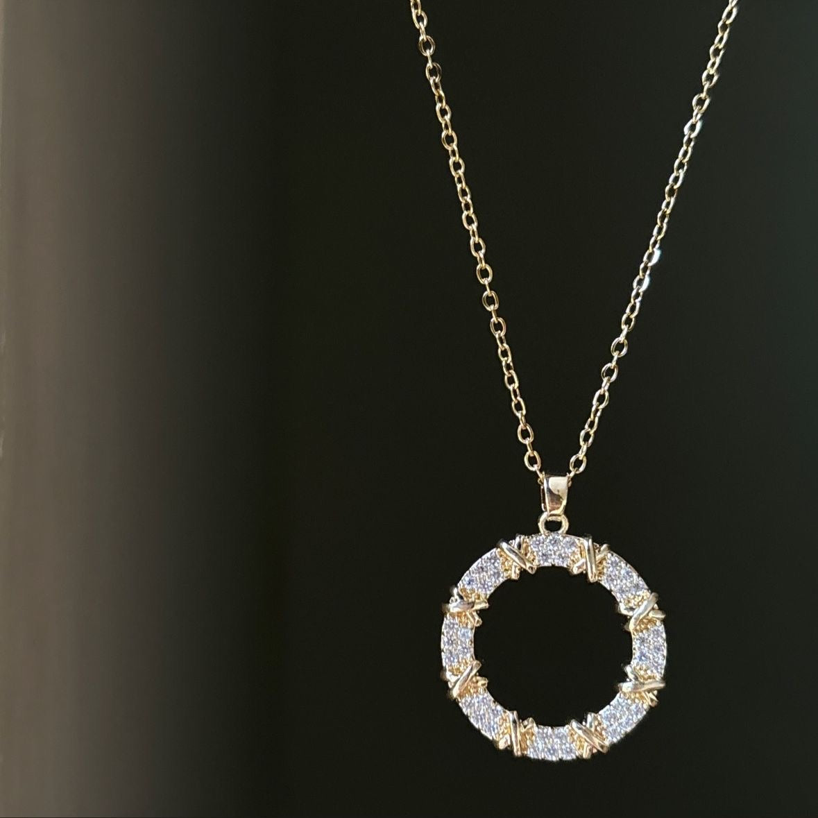 Cz Tiffany Halo Necklace -18K