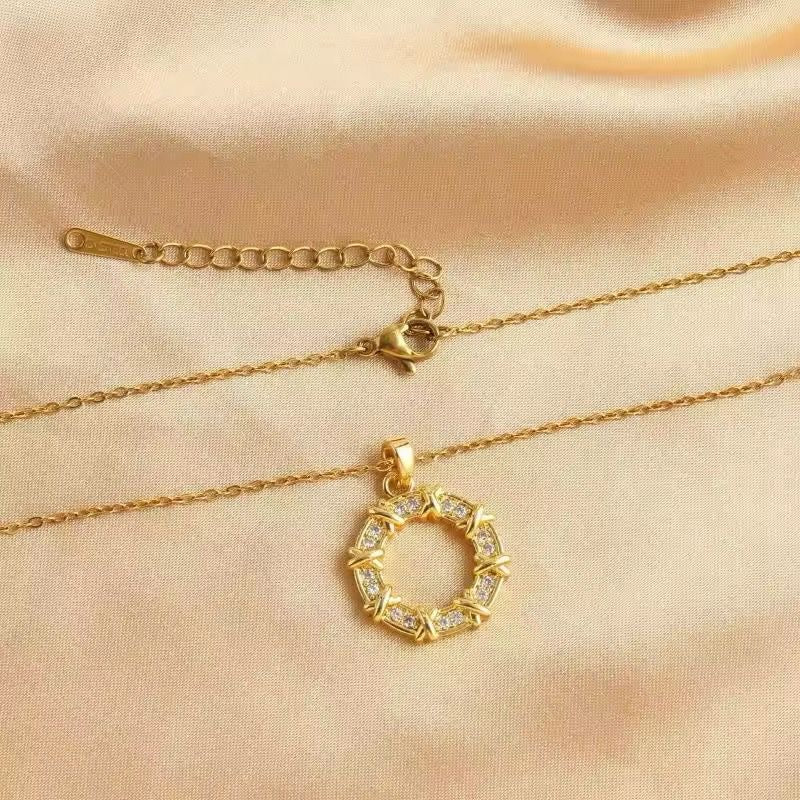 Cz Tiffany Halo Necklace -18K