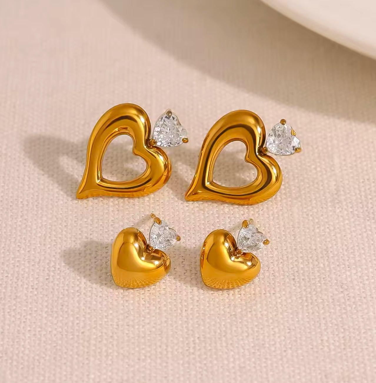 Goldie Heart Cz Studs -18K