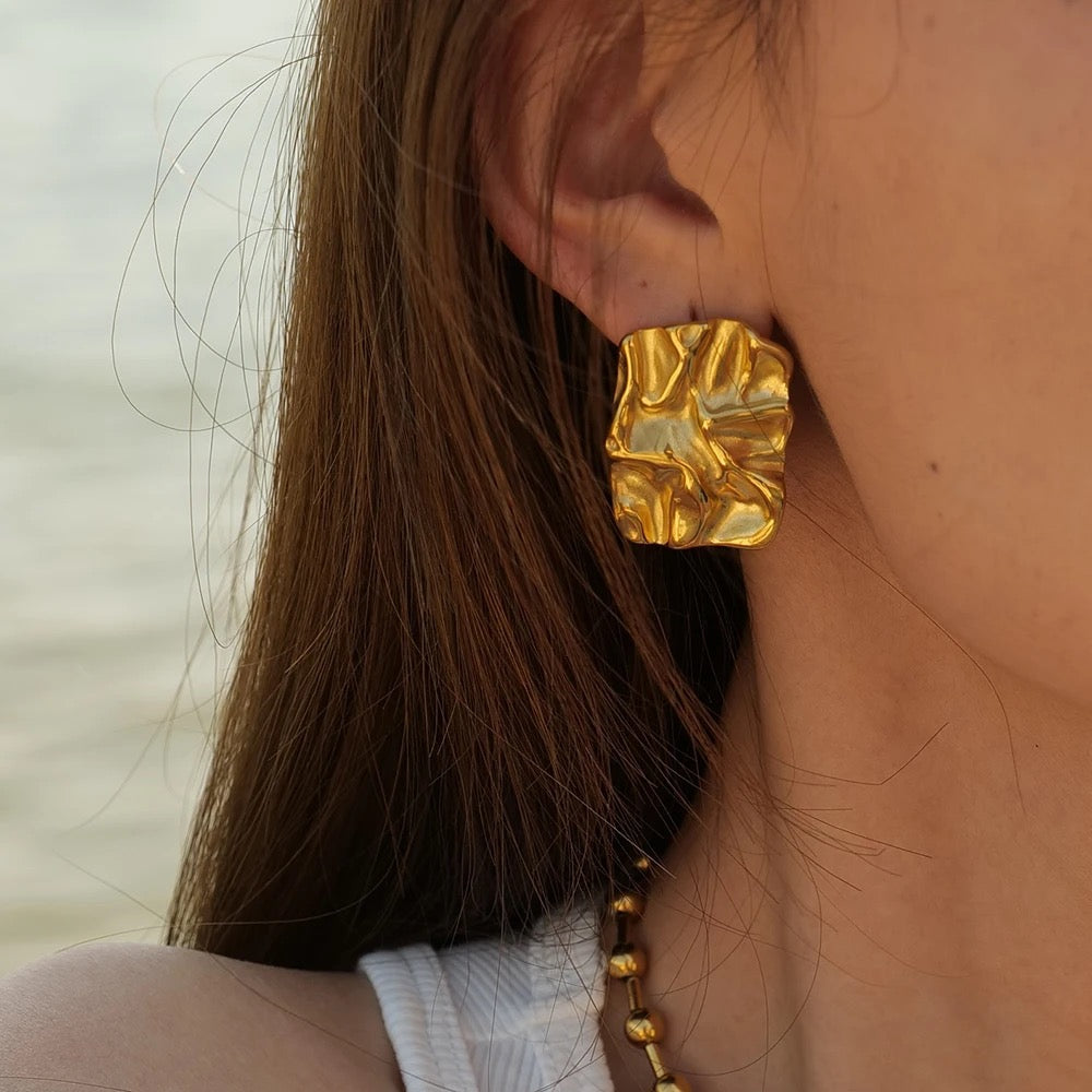 Crinkle Hammered Luxury Studs -18K