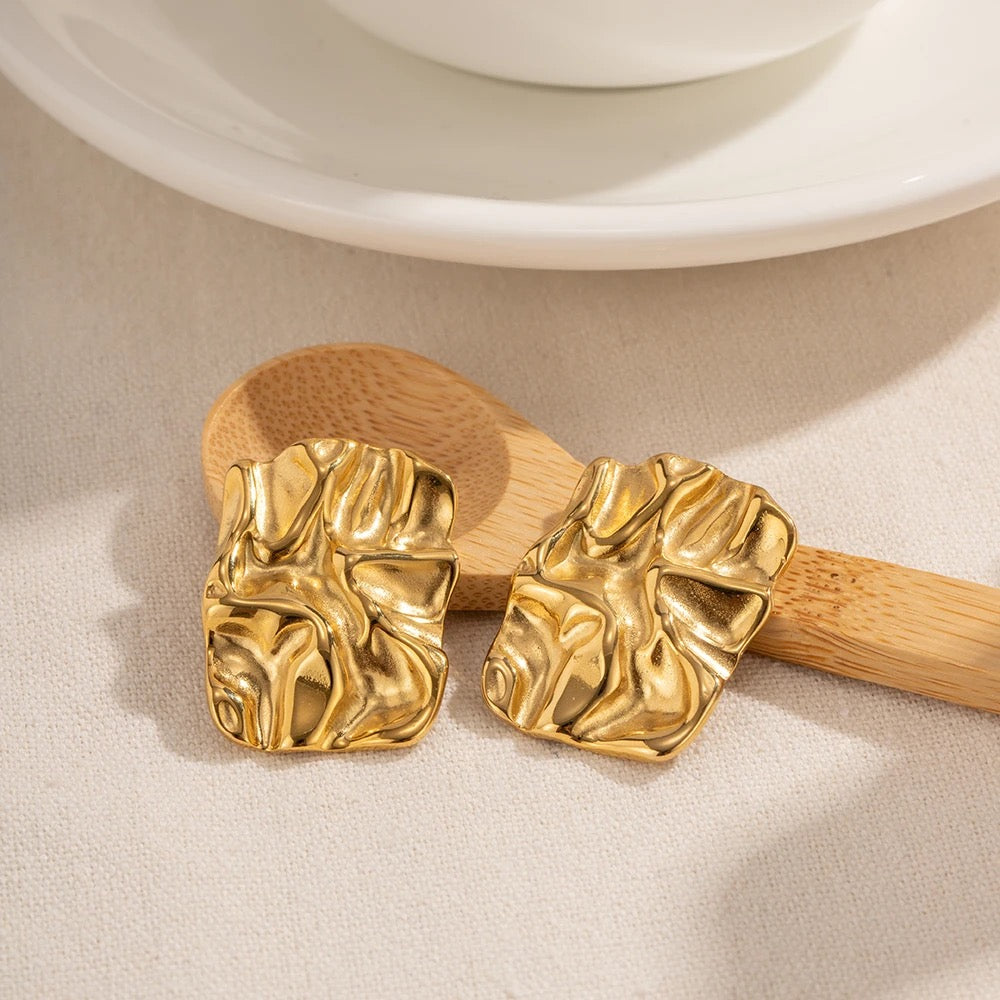 Crinkle Hammered Luxury Studs -18K