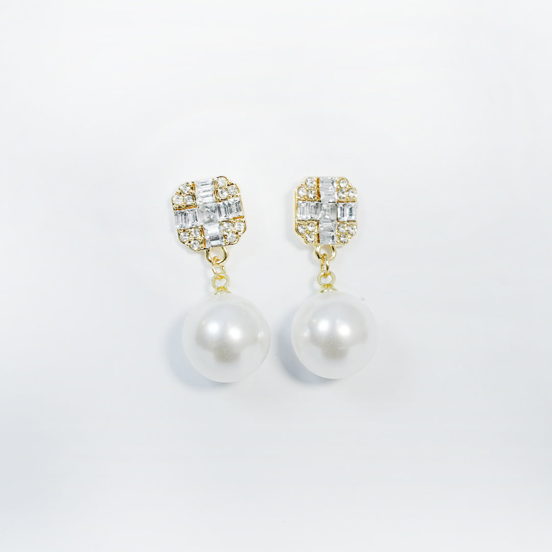 Elegant Pearl Drop Earrings