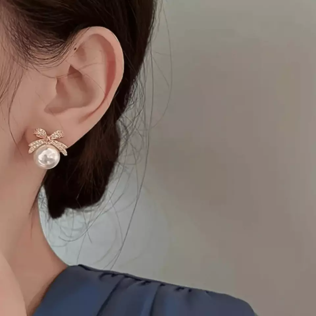 Freshwater Pearl Earrings | Crystal Bow Design