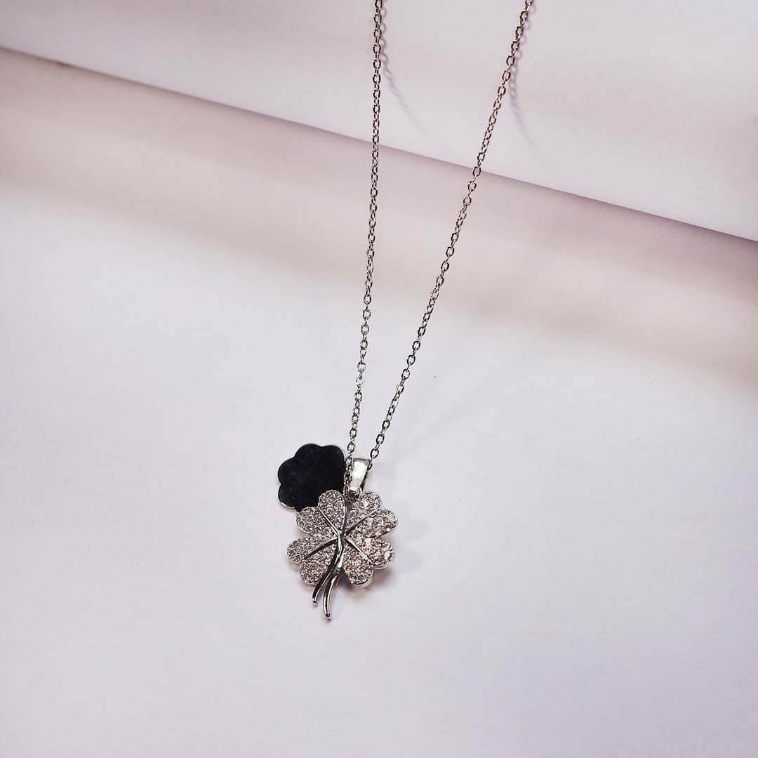 Crystal Clover Necklace | Chic & Dainty