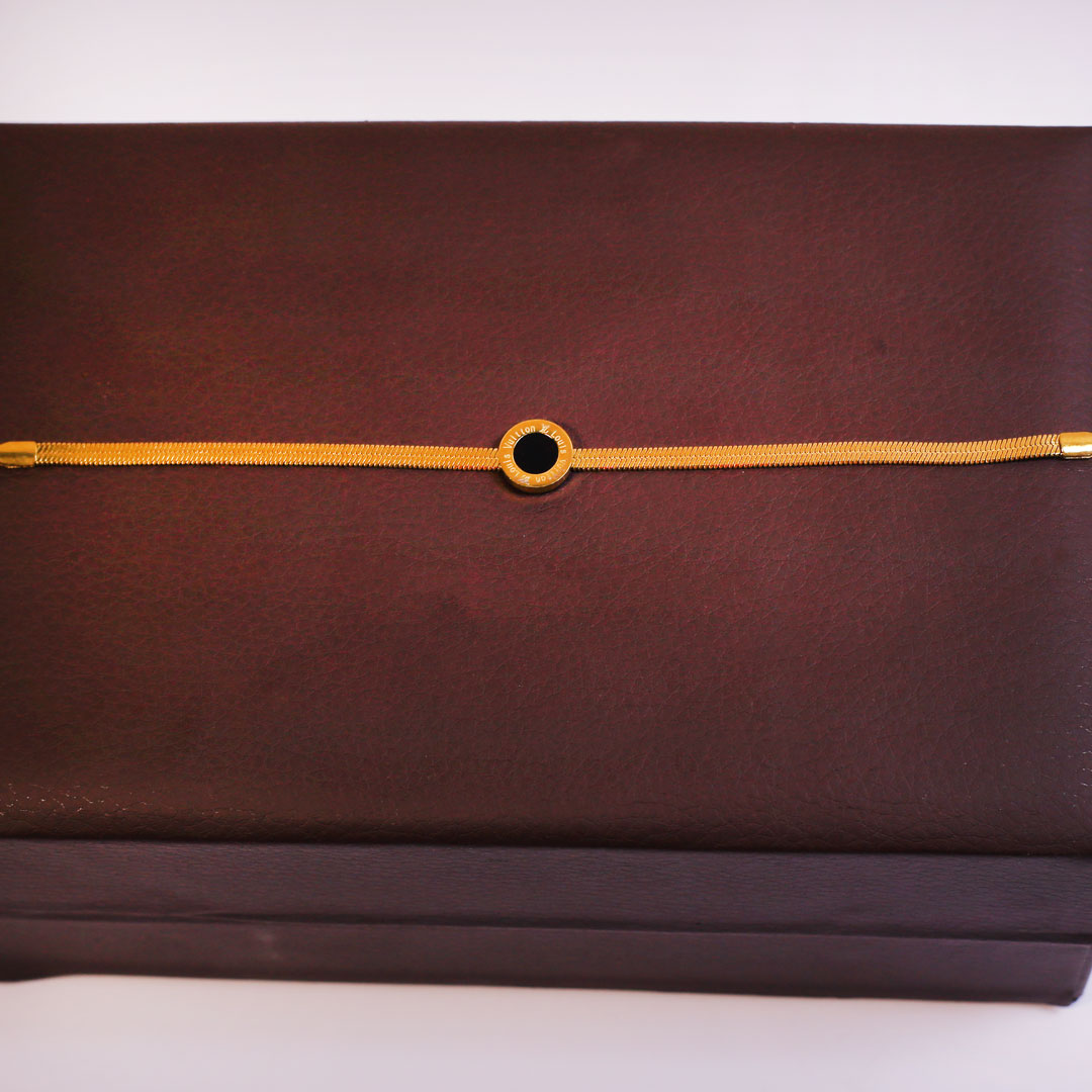 Modern Gold Bracelet | Everyday Style