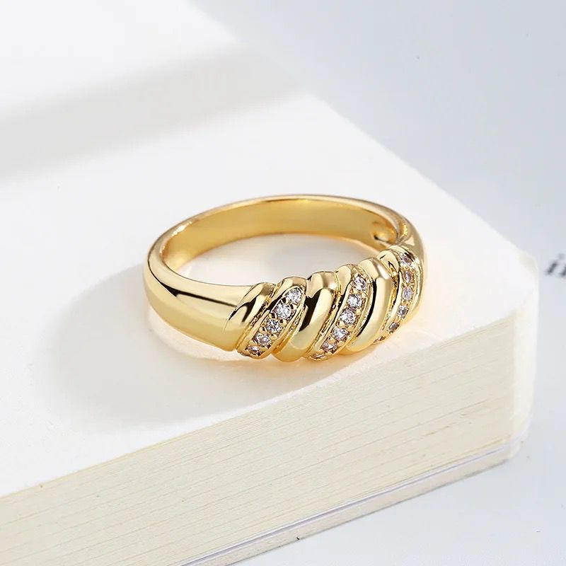 Slim Studded Croissant Ring