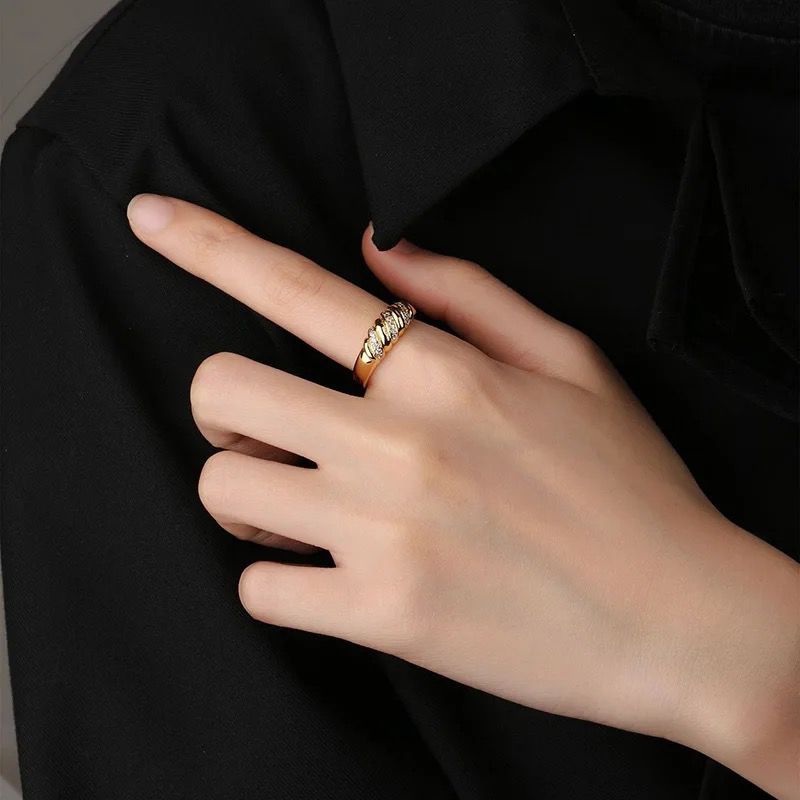 Slim Studded Croissant Ring